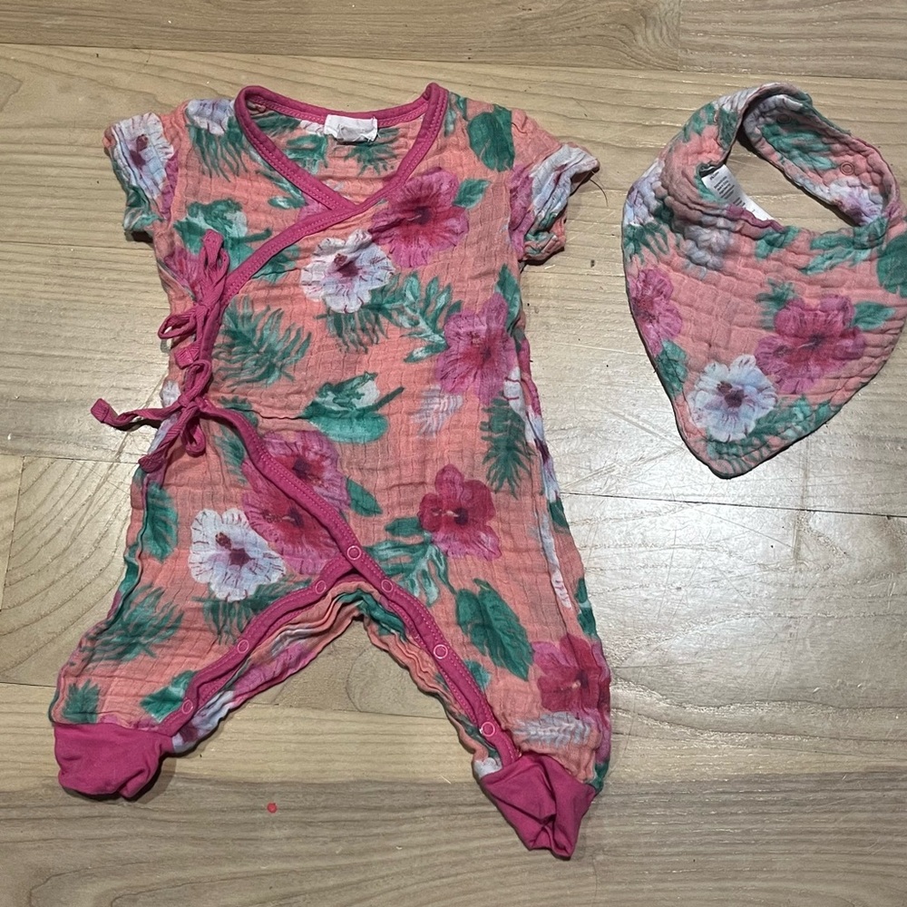 Angel Dear Kimono One Piece Floral Organic Cotton Muslin and Matching Bib